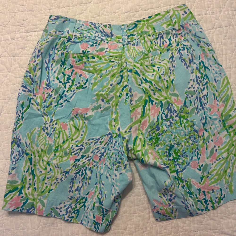 Lilly Pulitzer Blue Heaven print Chipper short